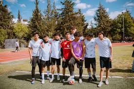 格纳布里传射建功助拜仁3比1胜葡萄牙体育