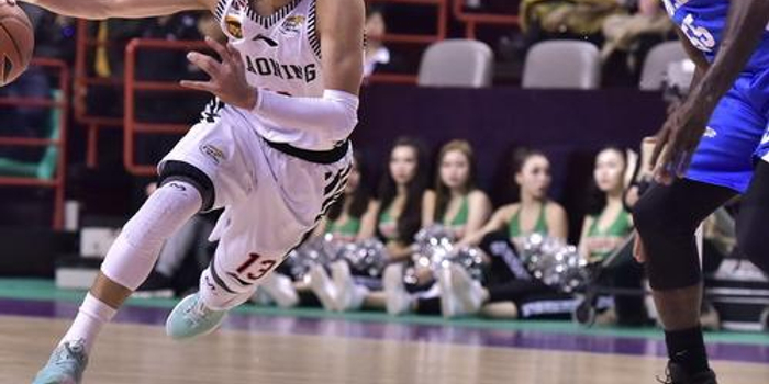 舞台上展现 舞台上展现