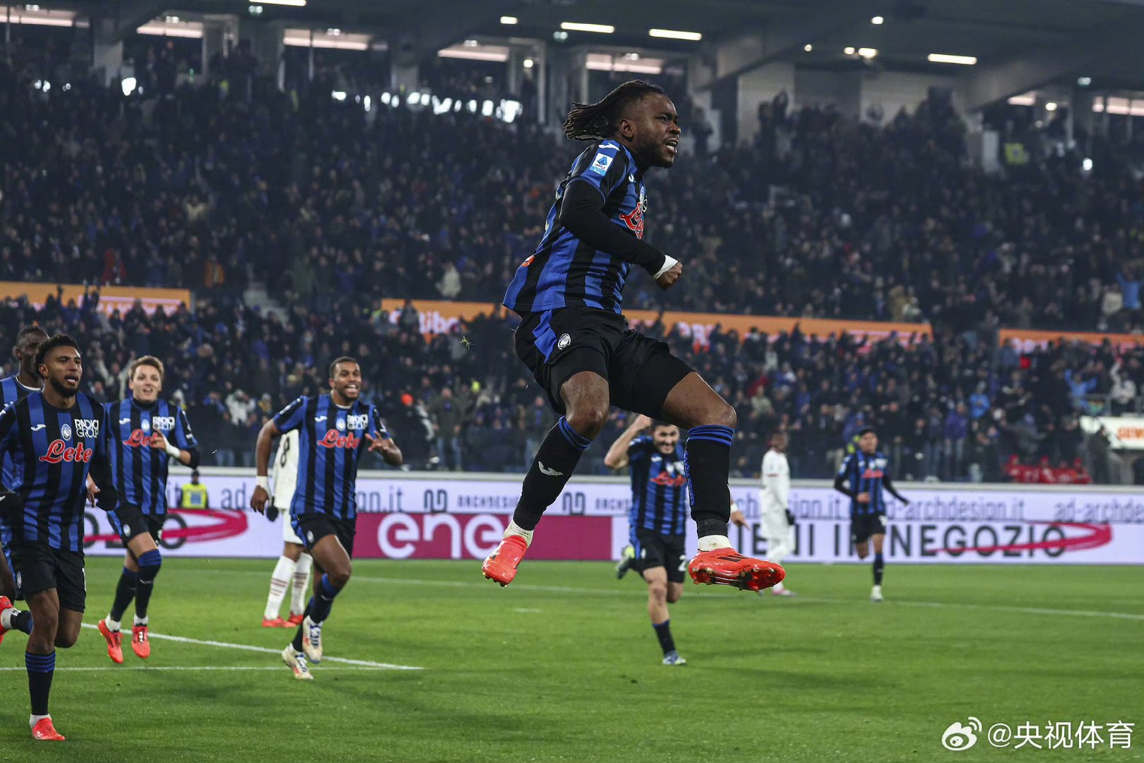 都聚焦在禁 都聚焦在禁